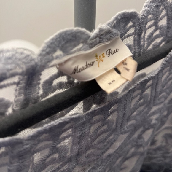 Meadow Rue Anthropologie Blue-Grey Sheer Ombré Lace Top EUC - Picture 5 of 8